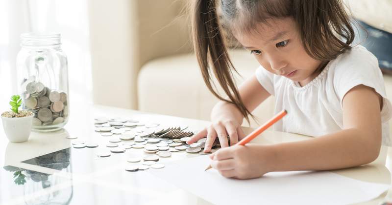 Cha mẹ có phải chia tài sản cho con khi ly hôn ?