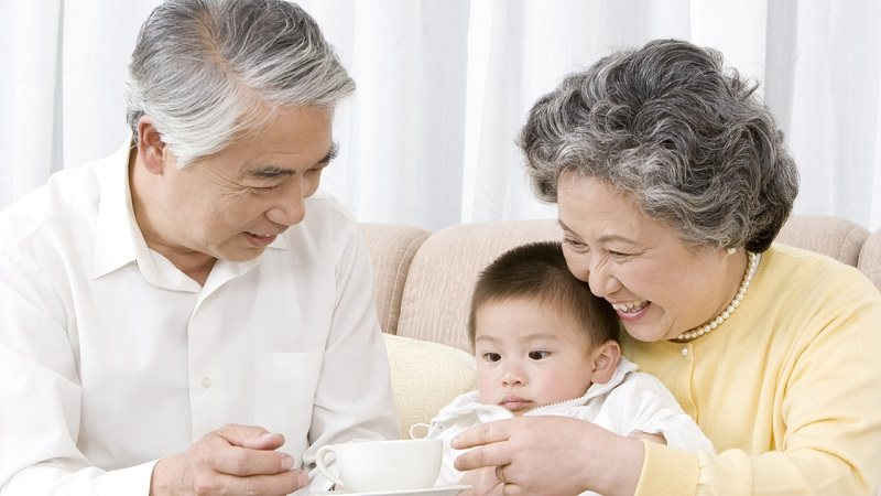 Cha mẹ có quyền yêu cầu ly hôn thay cho con khi nào ?