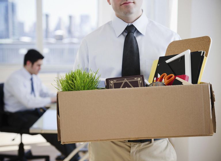 Cấm đảm nhiệm chức vụ là gì