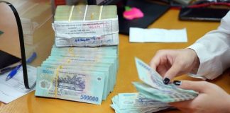 Góp vốn bằng tiền mặt vào doanh nghiệp